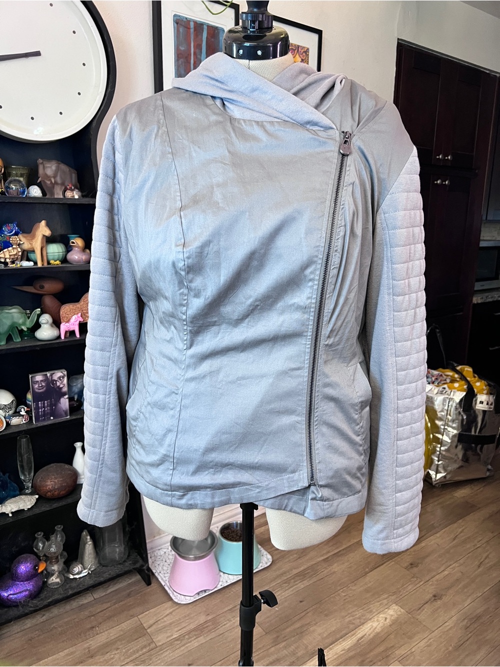 Light Gray Asymmetric Star Wars Her Universe Zip Women's Jacket
